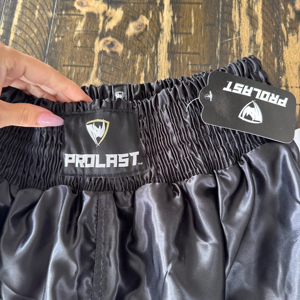 NWT ⭐️ PROLAST - Black & White Boxing Shorts - MEDIUM - Picture 4 of 13